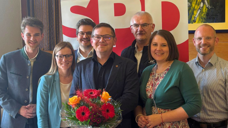 Die neu gewählte Vorstandschaft mit David Mandrella, MdB und Dr. Carolin Wagner, MdB